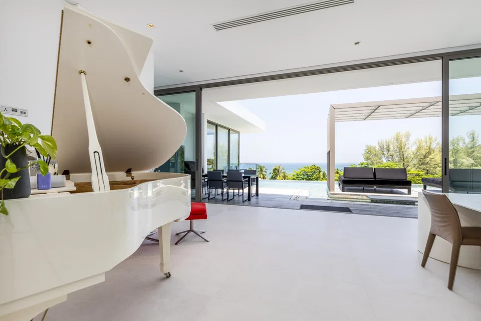 4 Bedroom Oceanview Penthouse for Sale at Malaiwana - Image 3