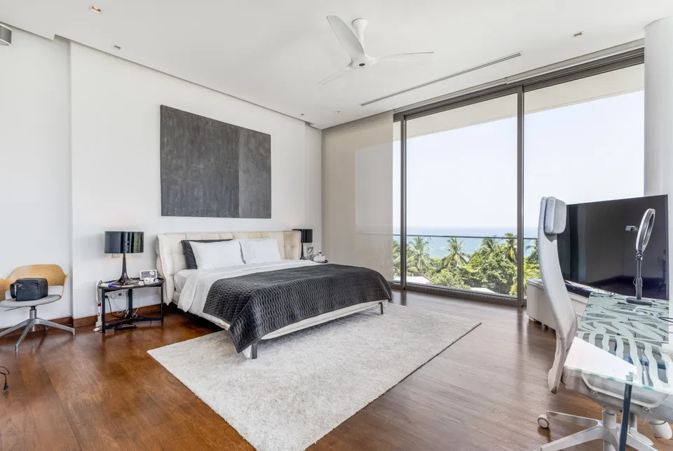 4 Bedroom Oceanview Penthouse for Sale at Malaiwana - Image 2